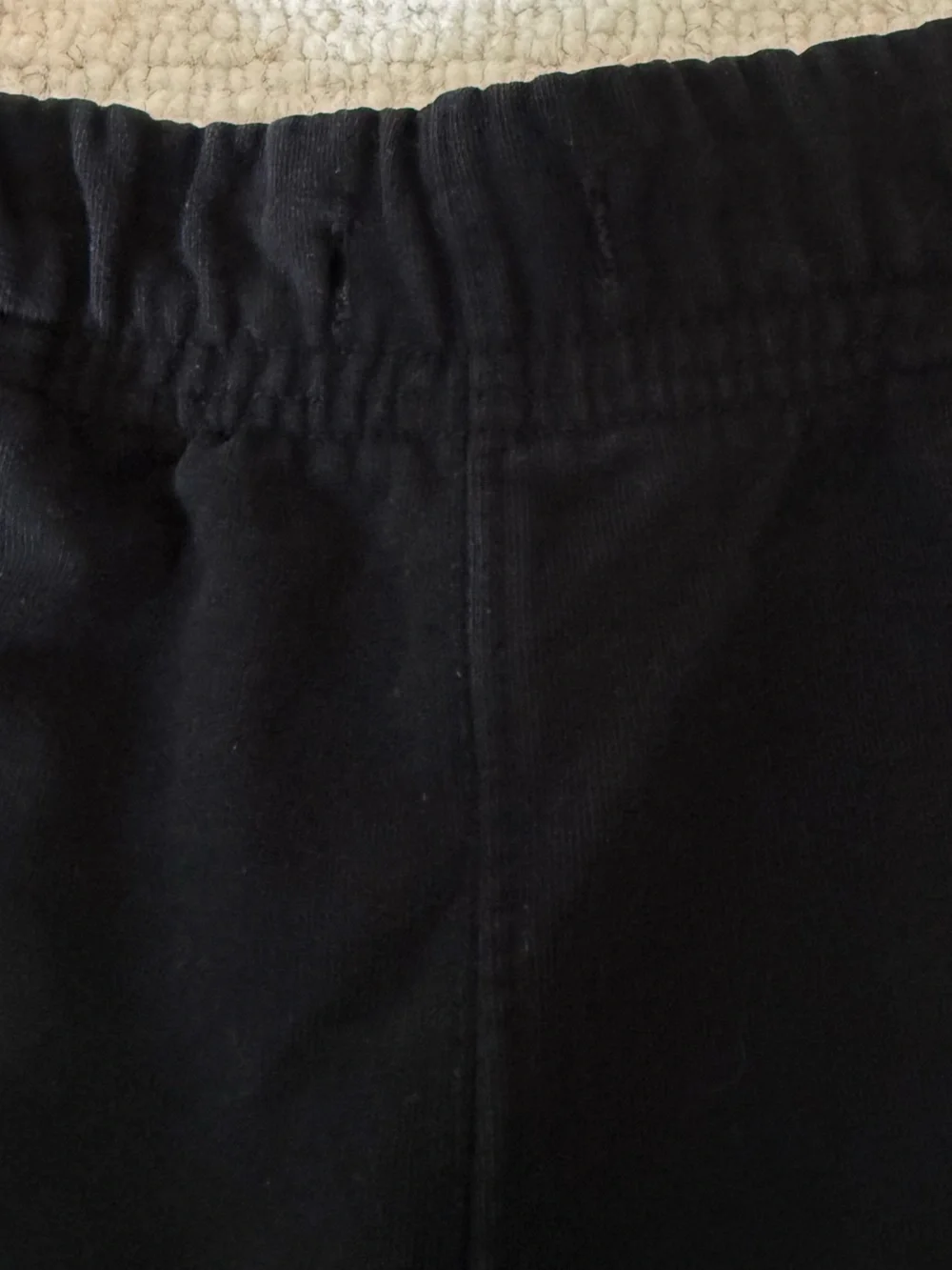CHNGE Black Graphic Peace Love Men’s Joggers Size M -Altered See Photos-